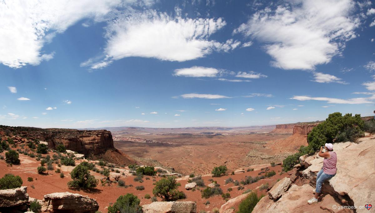 Orange Cliffs Overlook