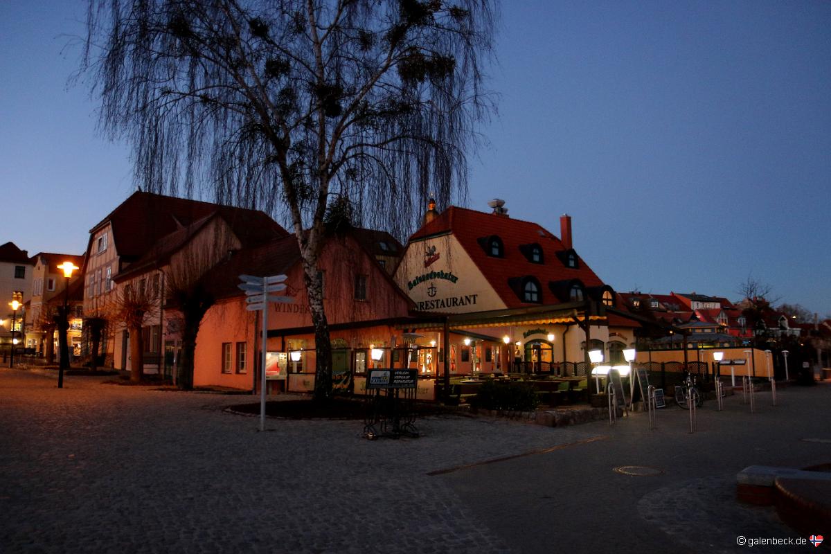 Waren an der Müritz am Abend