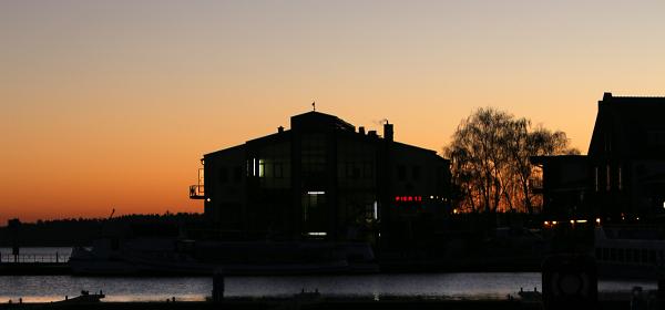 09