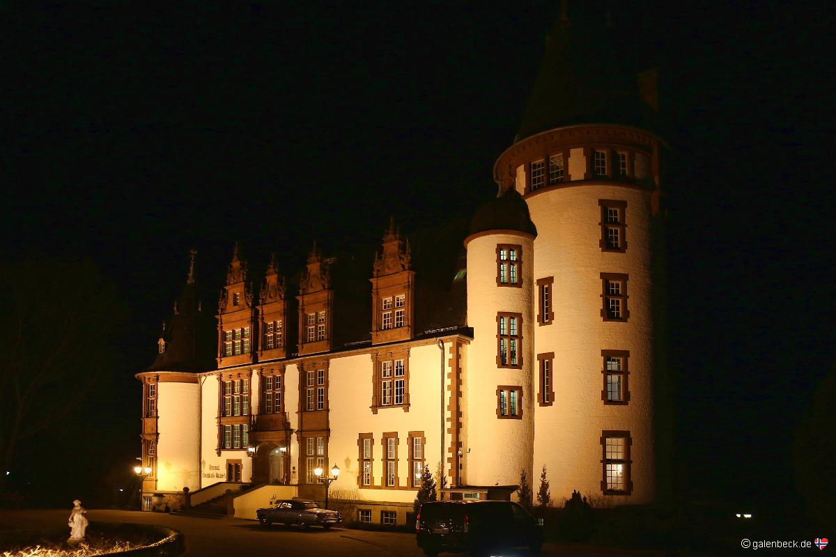 Schloss Klink am Abend