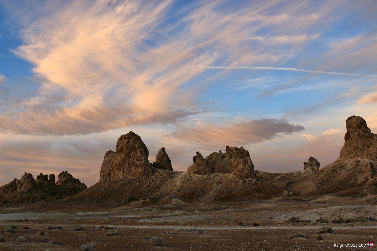 Trona Pinnacles