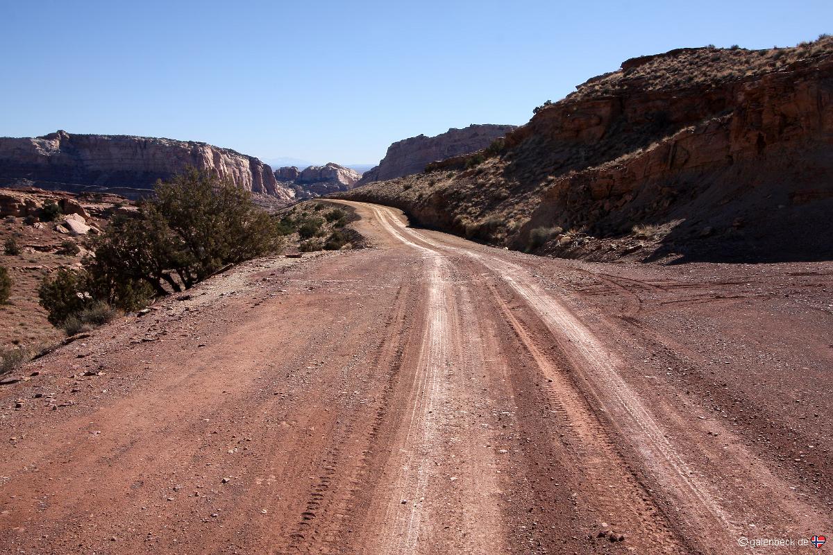 Temple Mountain Road