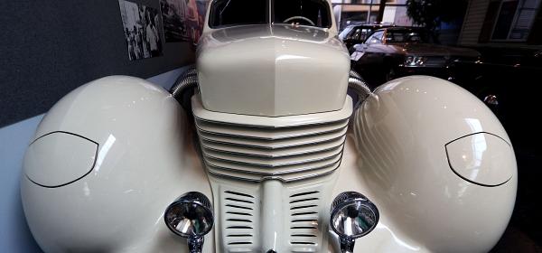 1937 Cord 812 Supercharged