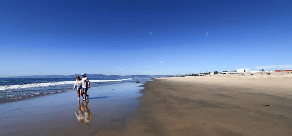 Dockweiler Beach State Park