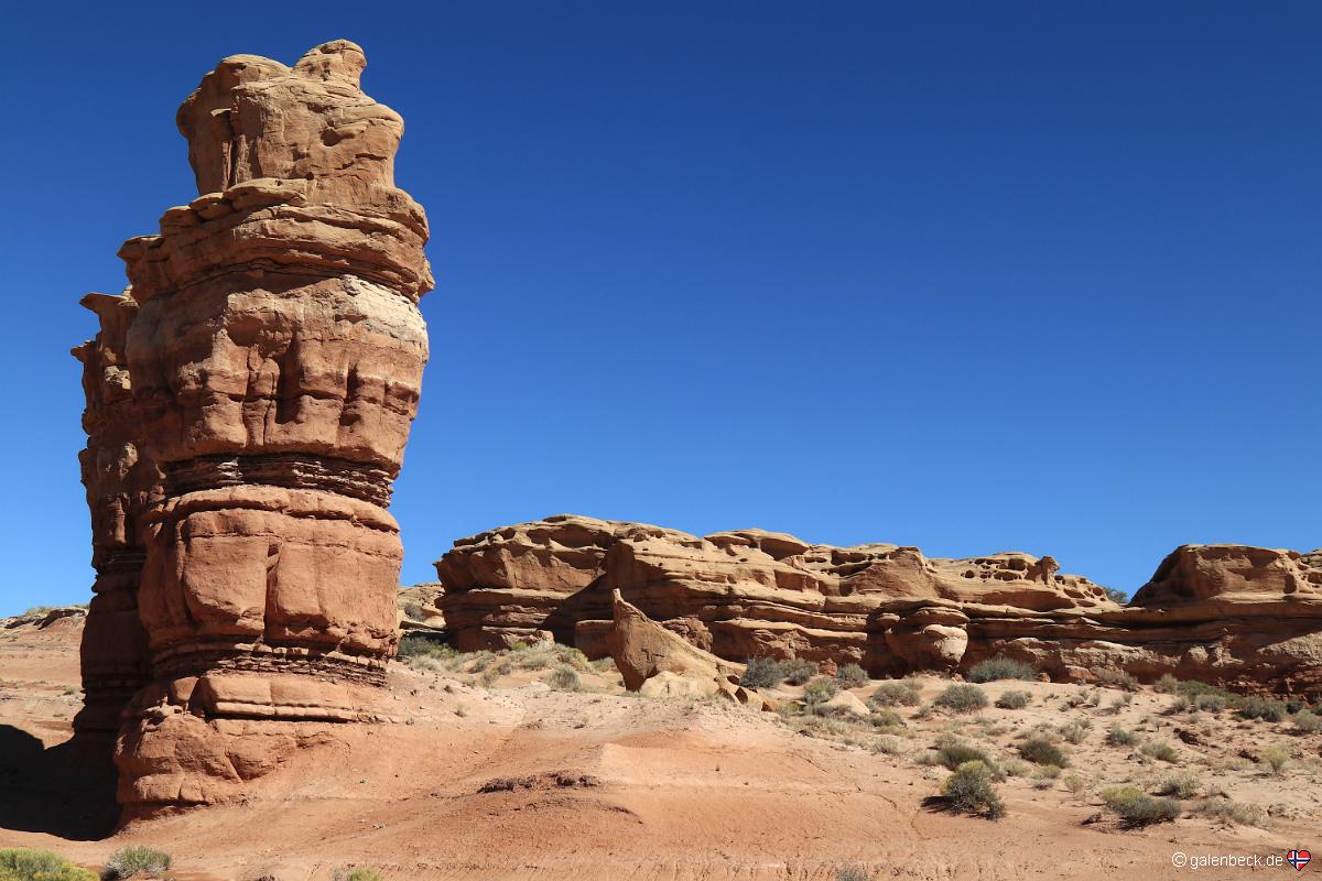Notom Road Scenic Backway, Burr Trail