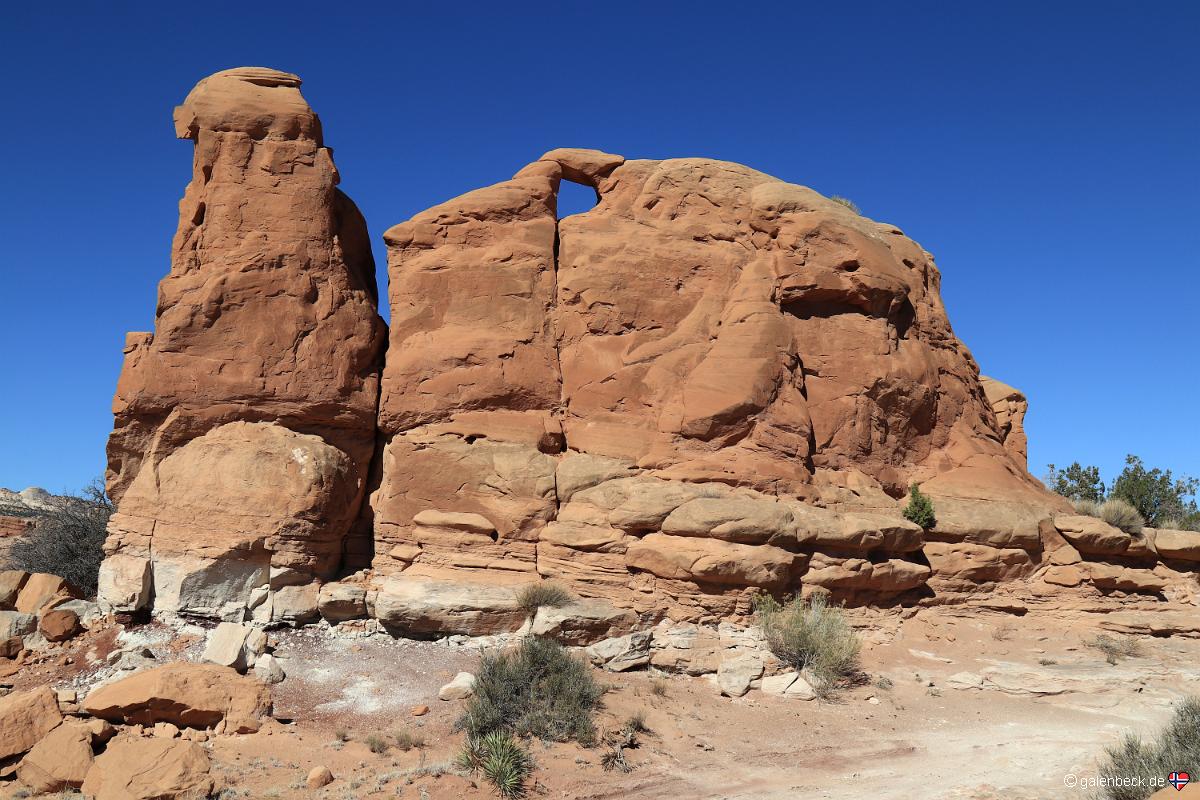 Notom Road Scenic Backway, Burr Trail