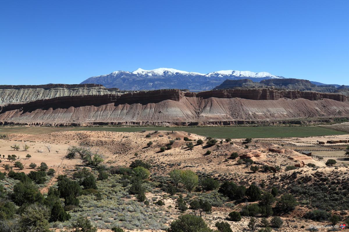 Notom Road Scenic Backway, Burr Trail