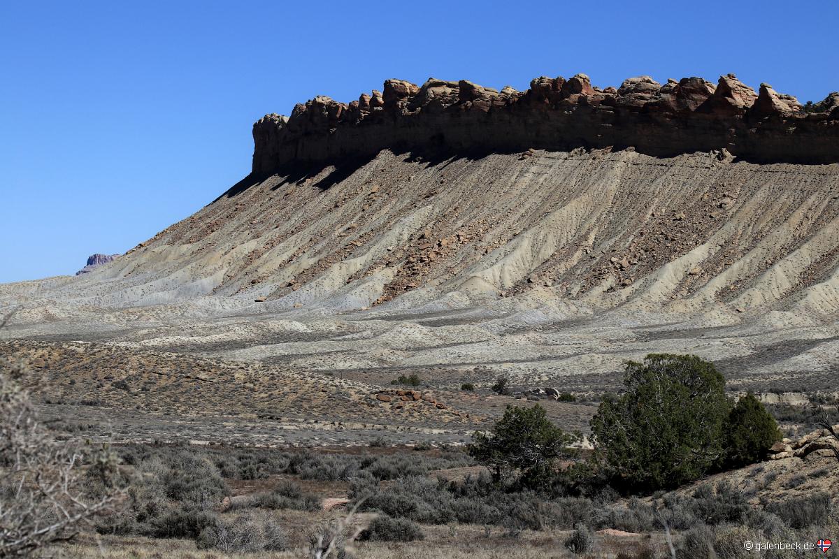 Notom Road Scenic Backway, Burr Trail