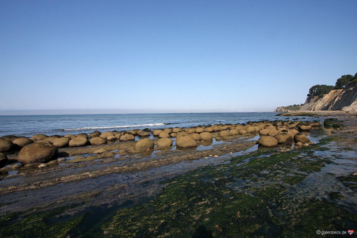 Bowling Ball Beach