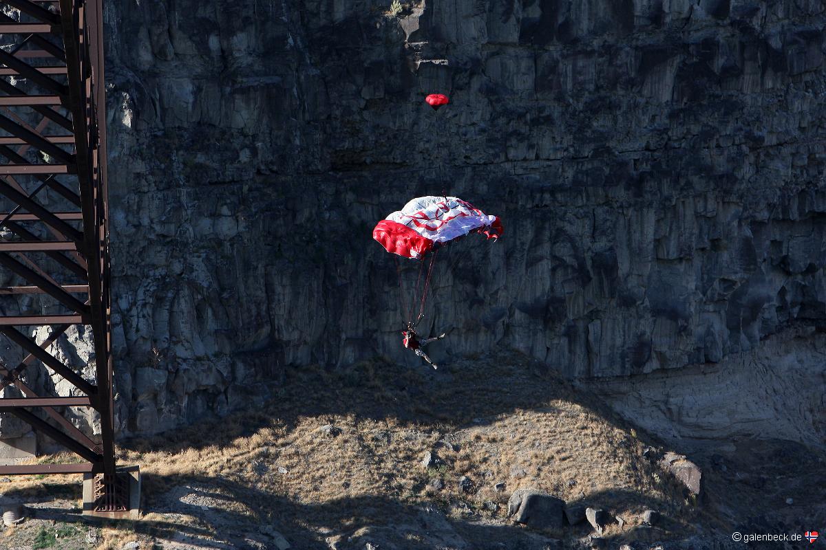 Base Jumping Perrine Bridge