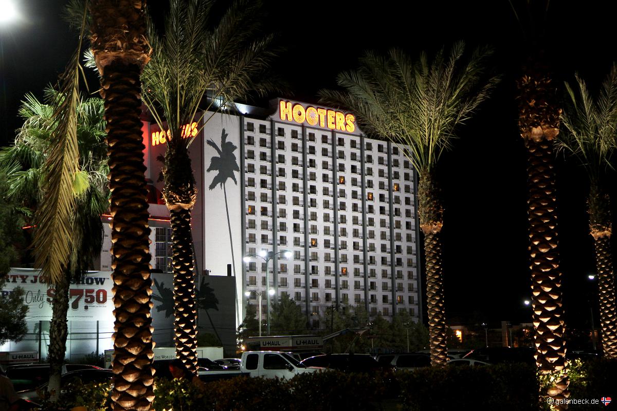 Hooters Las Vegas