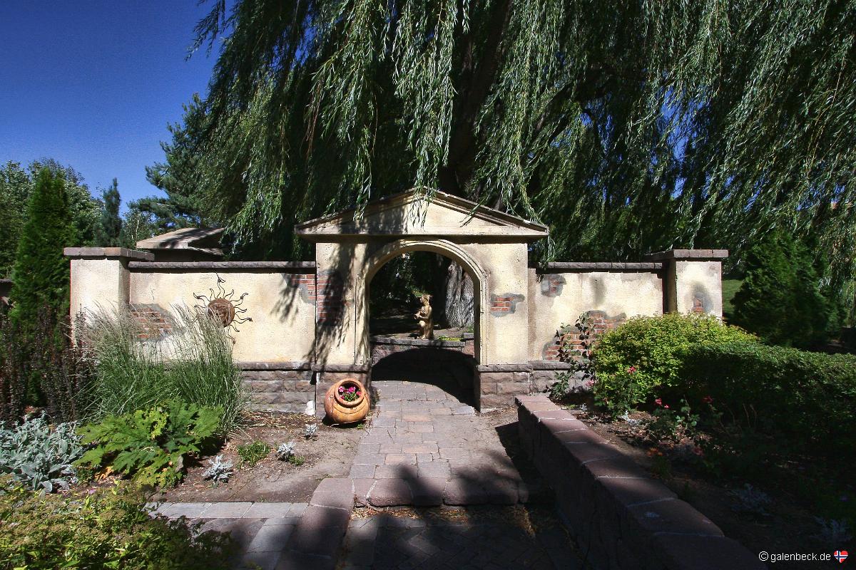 Thomas E. Ricks Gardens