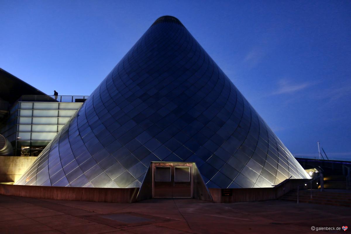 Museum of Glass am Abend