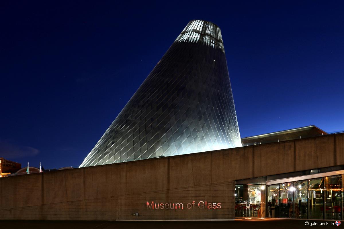 Museum of Glass am Abend