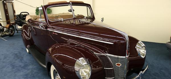 1940 Ford V8 Convertible