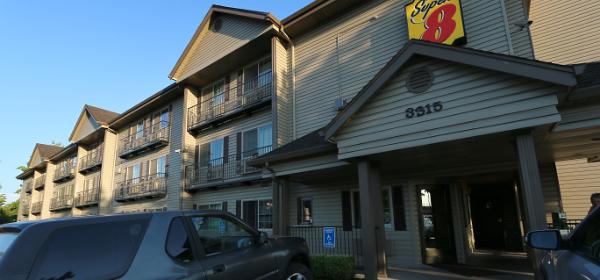 Motels / Hotels