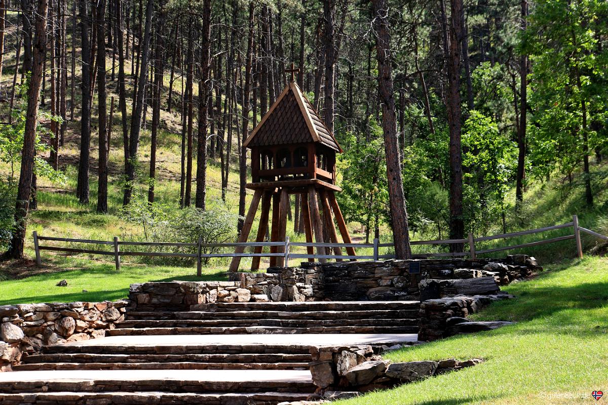 Chapel in the Hills