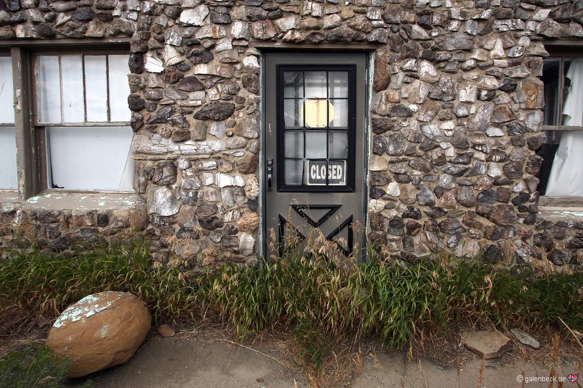 Como Bluff Fossil Cabin Museum