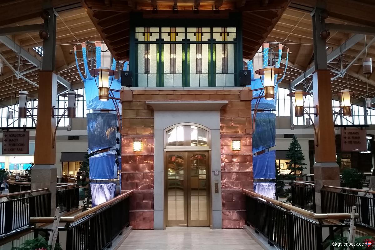 Park Meadows Shopping Mall