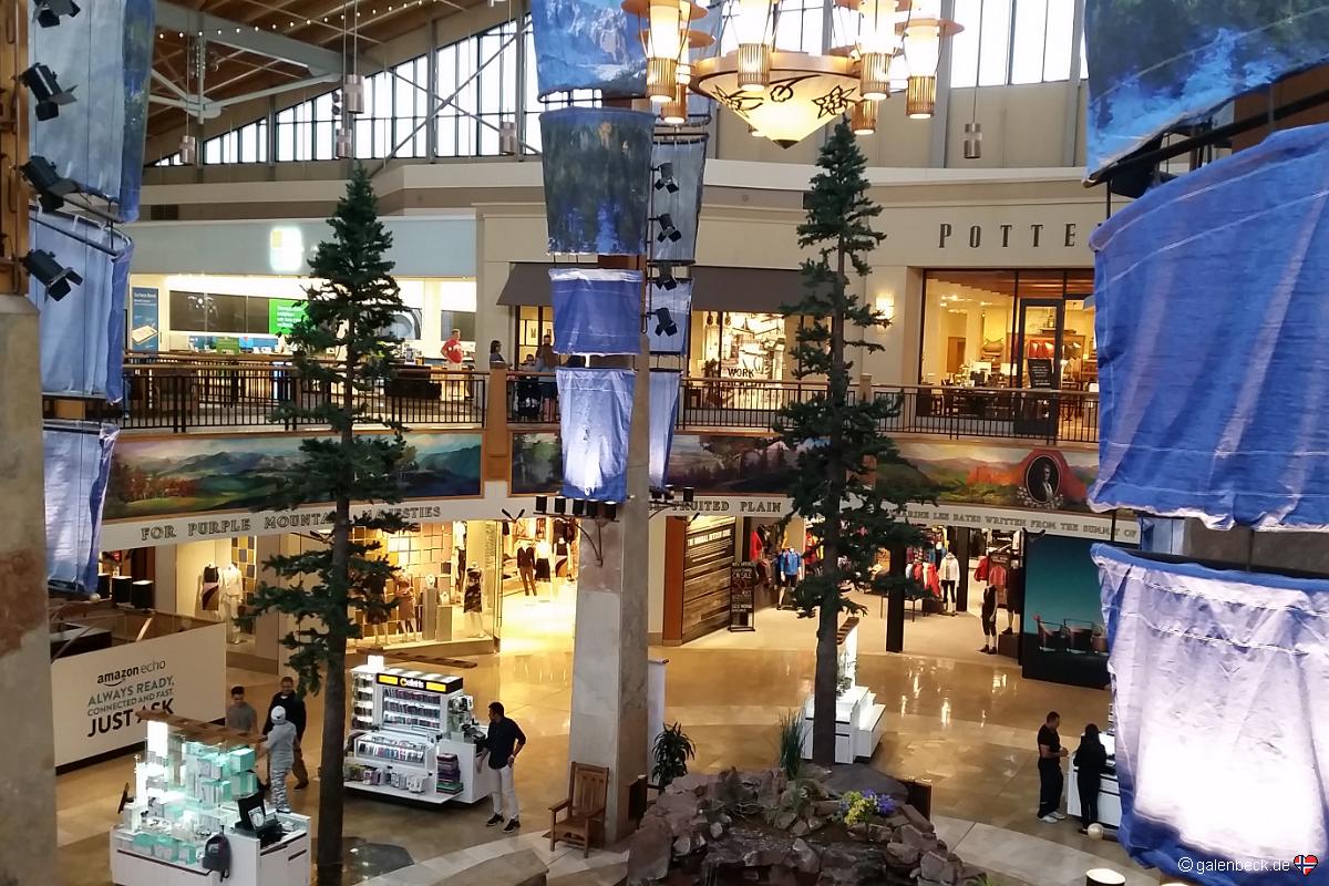 Park Meadows Shopping Mall